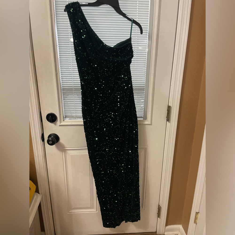 NWT EMERALD GREEN VELVET SEQUIN ONE SHOULDER LARGE DRESS GOWN - Picture 8 of 8